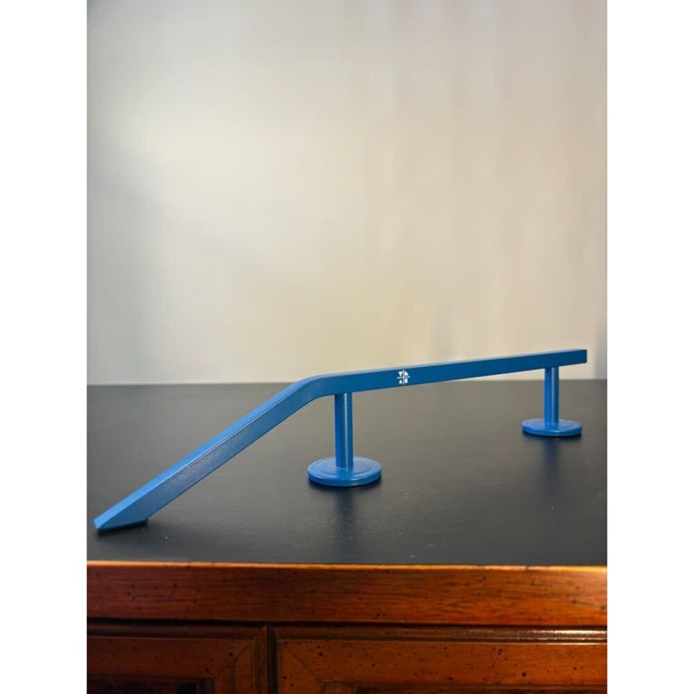 Teak Tuning Fingerboard Rail Kink Handrail Blue Metal Grind Obstacle Skate Park